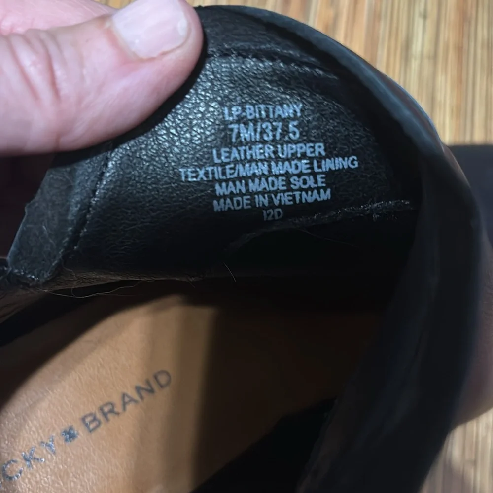 Lucky Brand Chic Black Ankle Boots. - Picture 6 of 9
